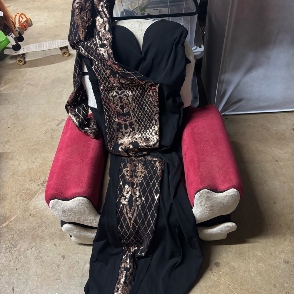 Black Polyester Garment - image 2